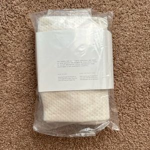 Snuggle Me Infant Puddle Pad NWT